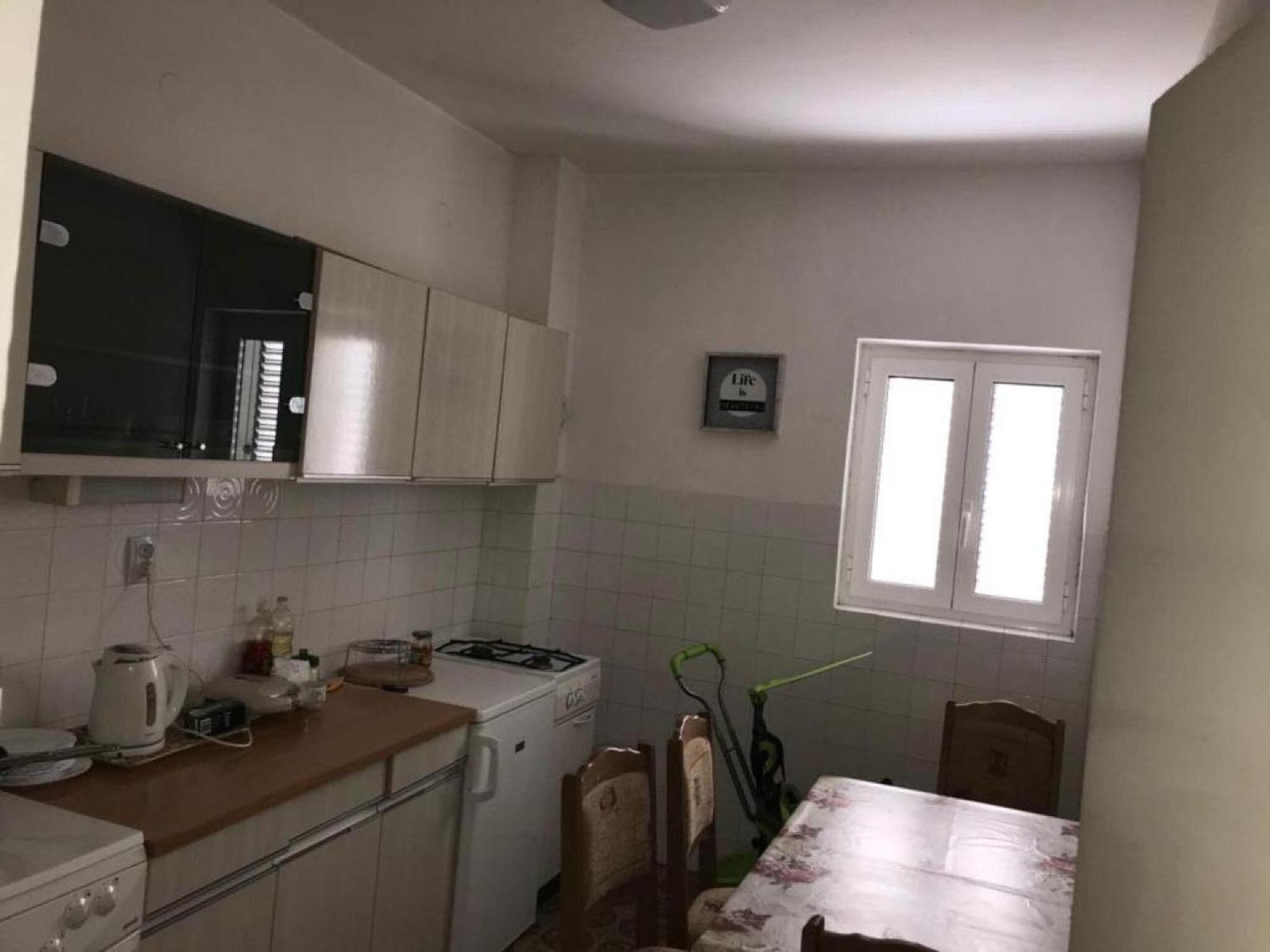 2 - Double With Shared Bathroom 1 - 3 Apartment *